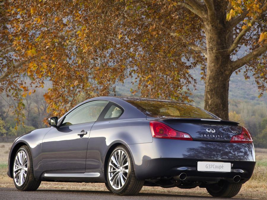 Infiniti G37 S Coupe 2012 года  (ZA) (фото 8 из 8)